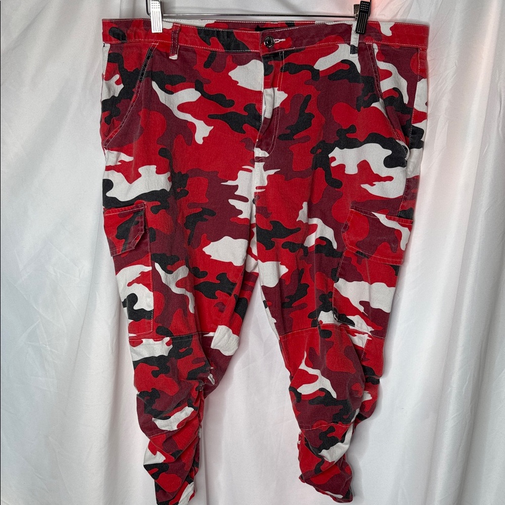 Almost Famous Red Camo Pants